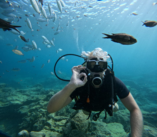 SCUBA DIVING AT GREEN BAY