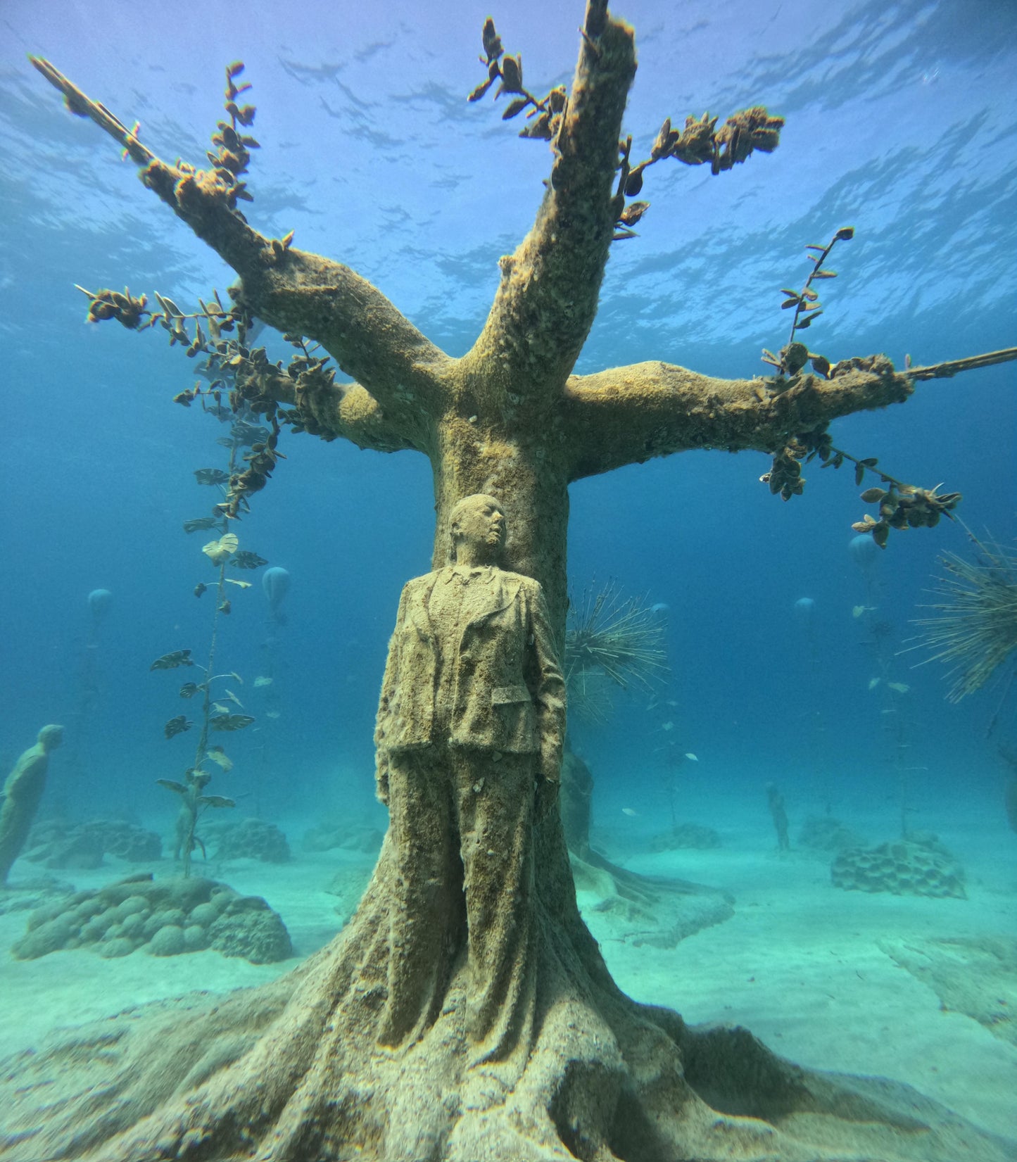 PLONGÉE SOUS-MARINE AU PARC DE SCULPTURES MUSAN