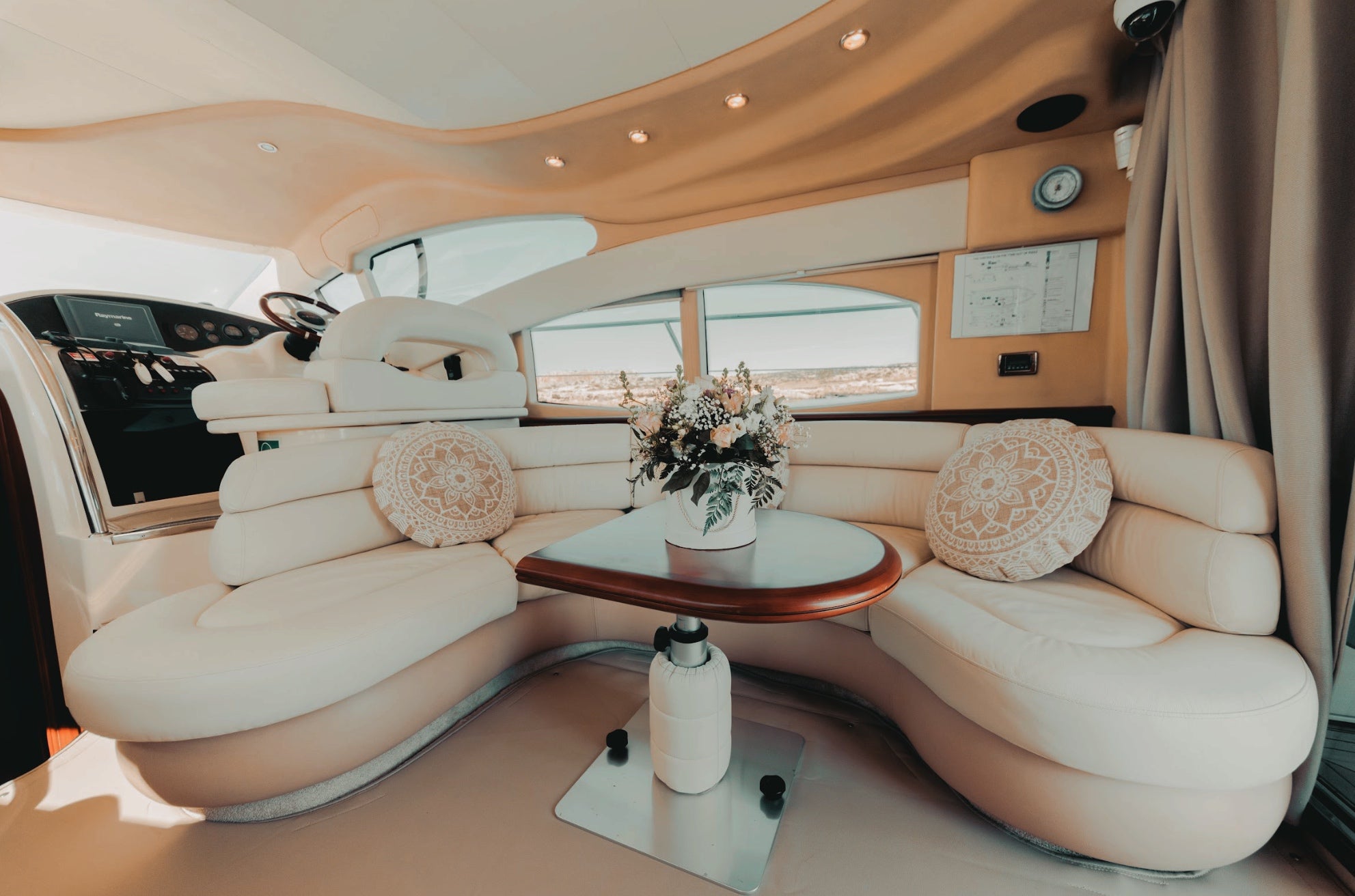 Azimut 42 inside in Ayia Napa