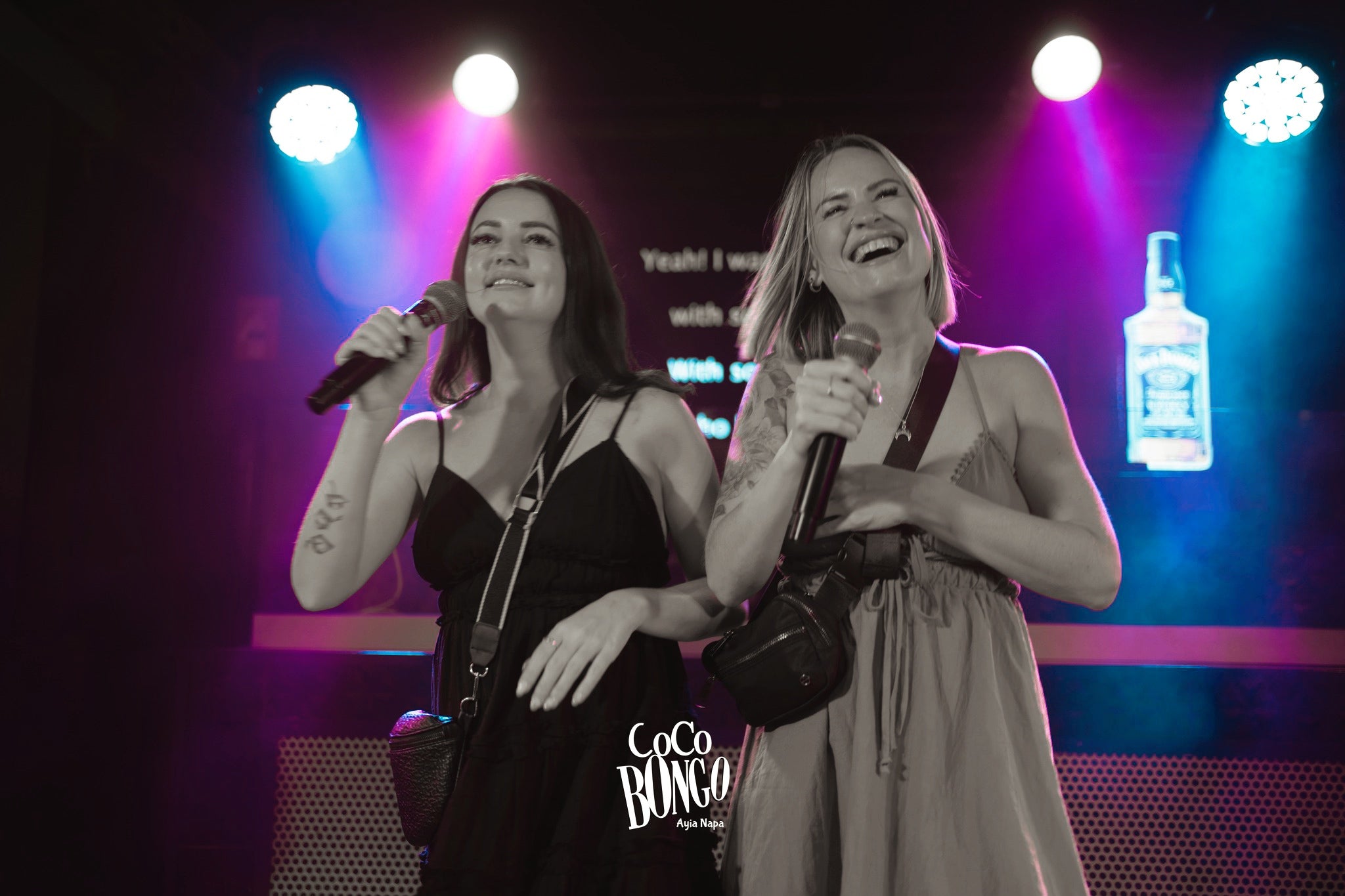 girls doing karaoke at coco bongo in ayia napa