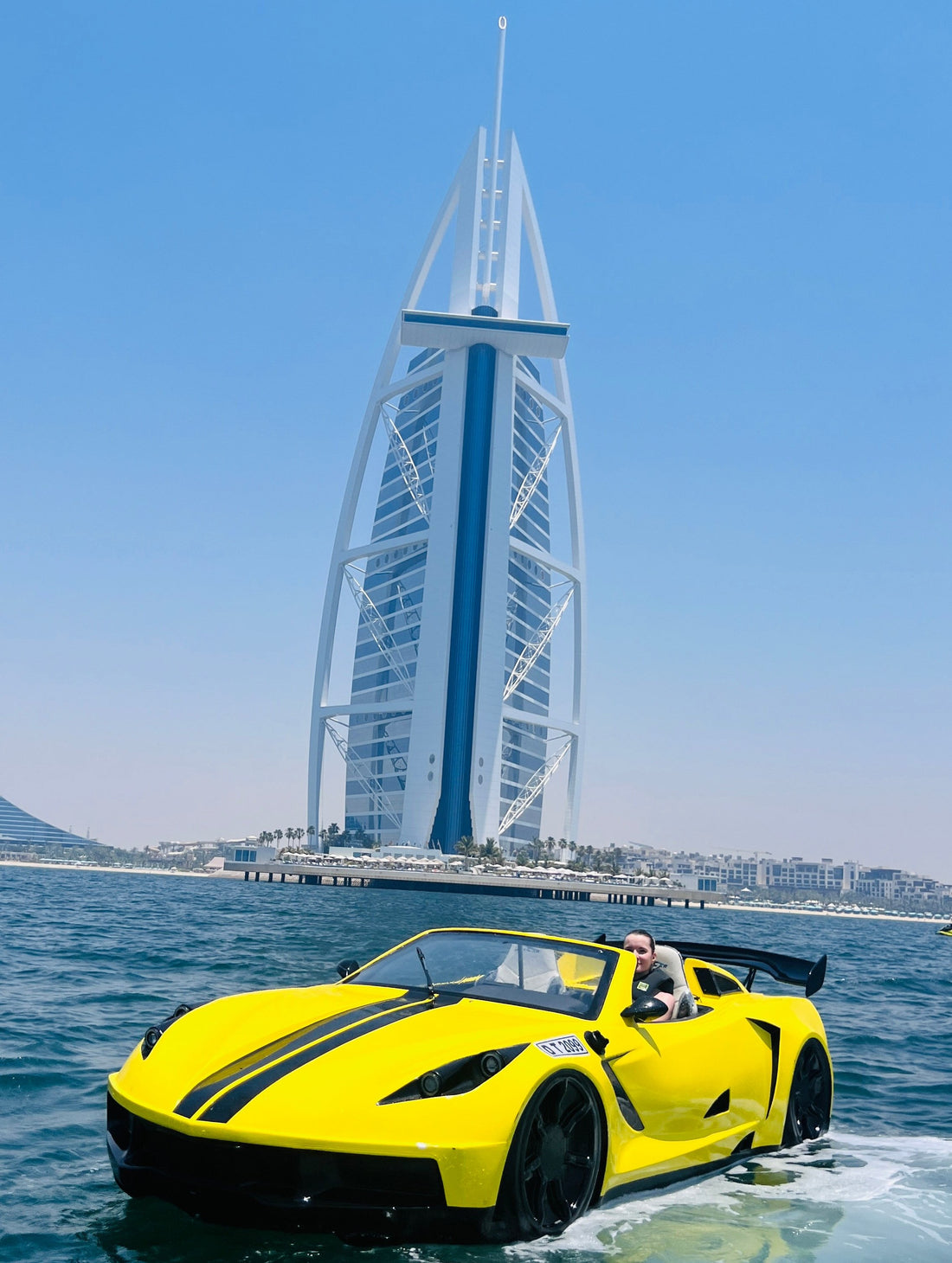 Dubai Jet Car Tour | Supercar Ride Across Dubai Waters – Clubbing ...