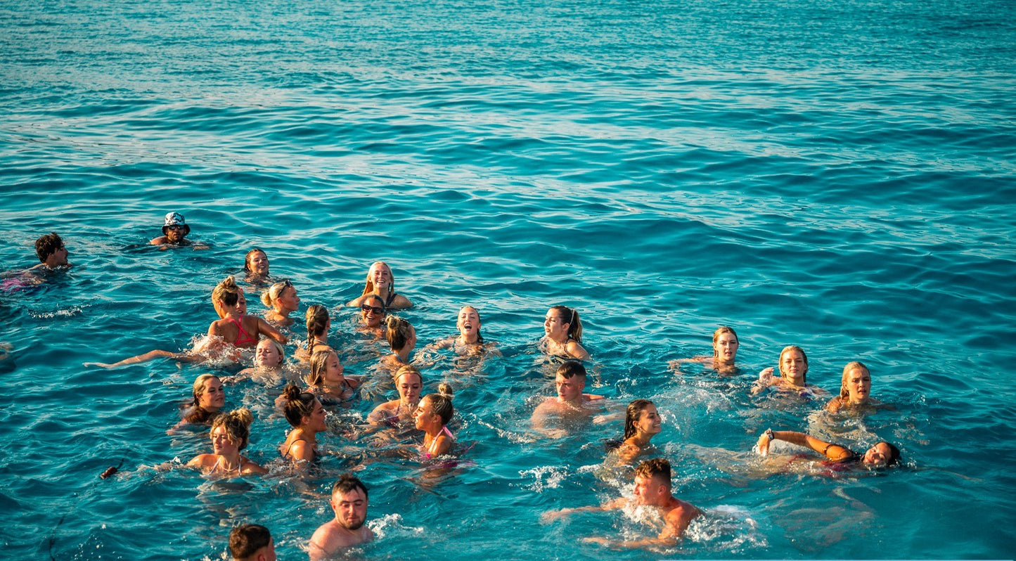 FANTASY BOAT PARTY
