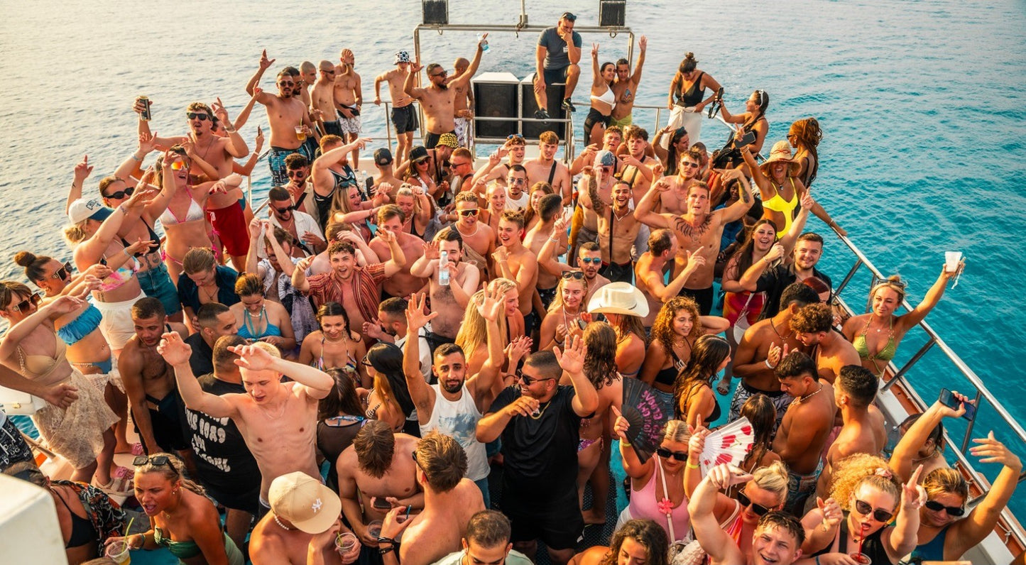 FANTASY BOAT PARTY